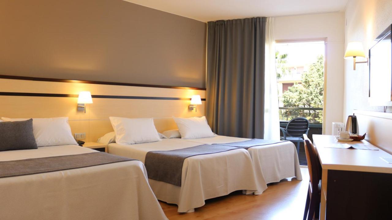 Golden Port Salou & Spa Bagian luar foto