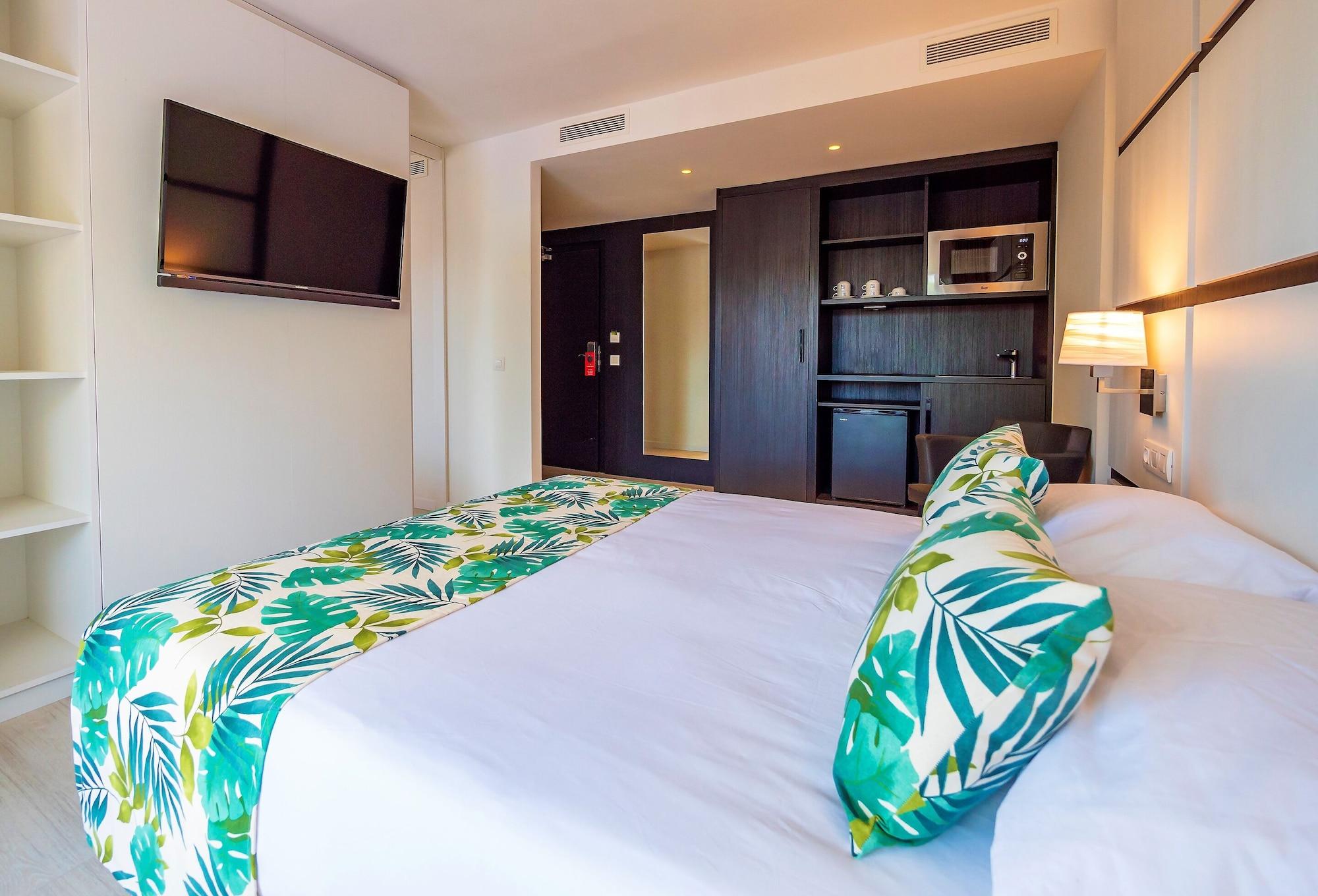 Golden Port Salou & Spa Bagian luar foto